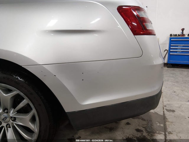 Ford Taurus Limited