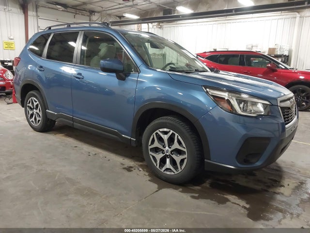 Salvage Subaru Forester Image