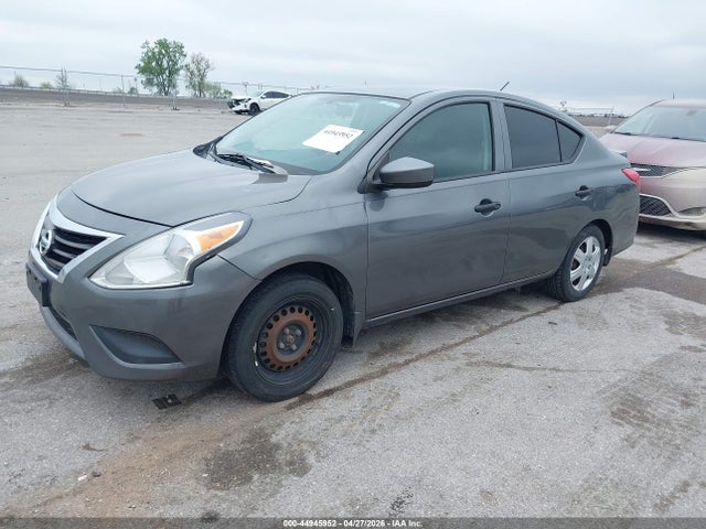 Nissan Versa 1.6 S+