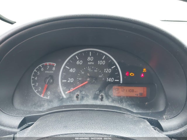 Nissan Versa 1.6 S+