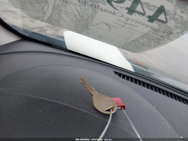 Nissan Versa 1.6 S+