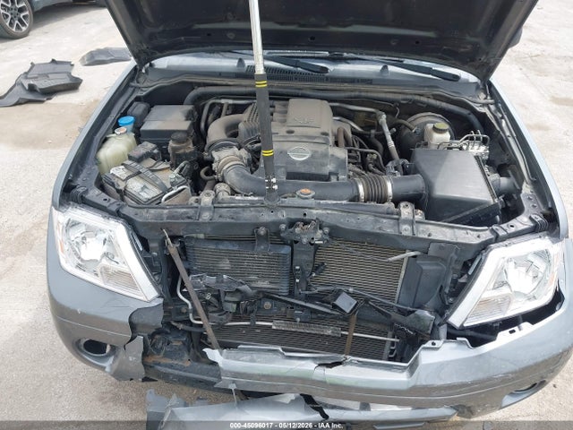 Nissan Frontier Sv