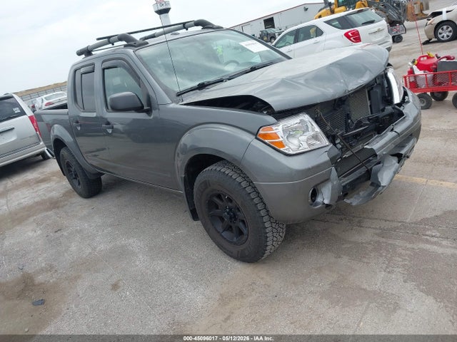 Salvage Nissan Frontier Image