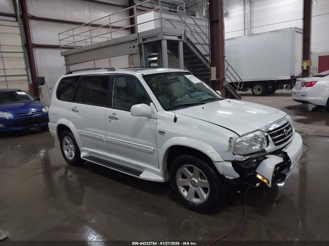 Salvage Suzuki Xl-7 Image