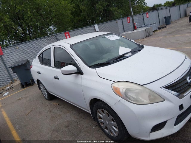Salvage Nissan Versa Image