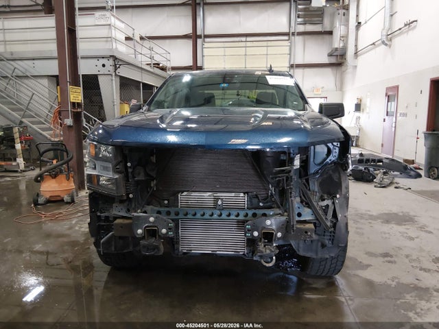 Chevrolet Silverado 1500 2wd  Short Bed Custom