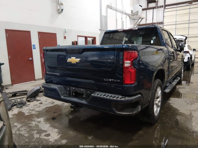 Chevrolet Silverado 1500 2wd  Short Bed Custom