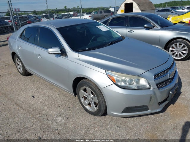 Salvage Chevrolet Malibu Image