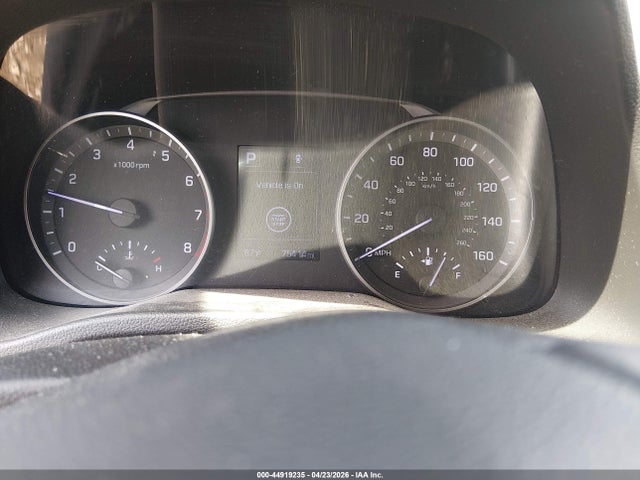 Hyundai ELANTRA Value Edition