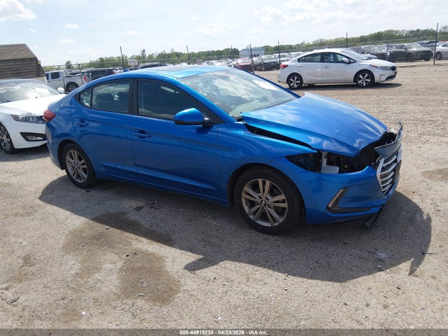 Salvage Hyundai ELANTRA Image