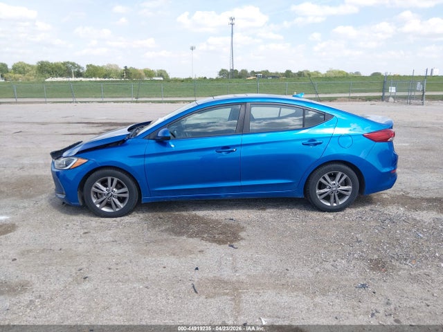 Hyundai ELANTRA Value Edition