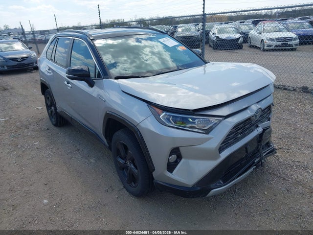 Salvage Toyota RAV4 Image