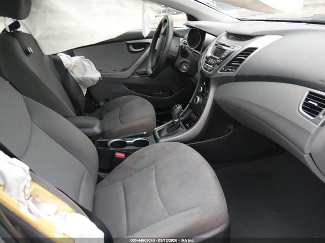 Hyundai ELANTRA Se