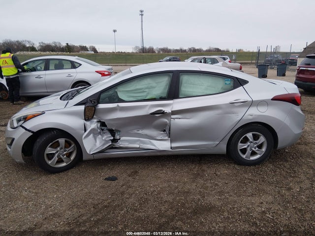 Hyundai ELANTRA Se