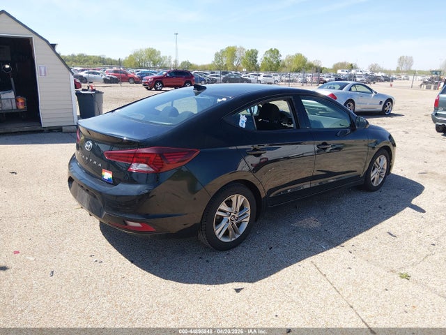 Hyundai ELANTRA Sel