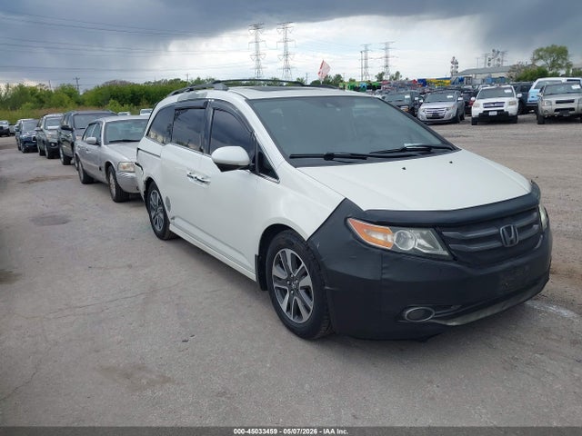 Salvage Honda Odyssey Image
