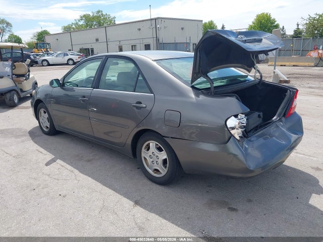 Toyota Camry Le V6