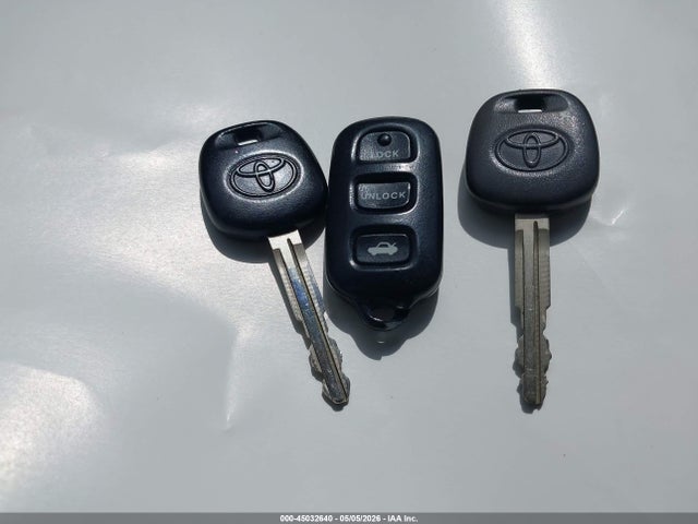 Toyota Camry Le V6