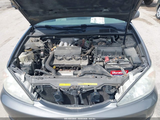 Toyota Camry Le V6