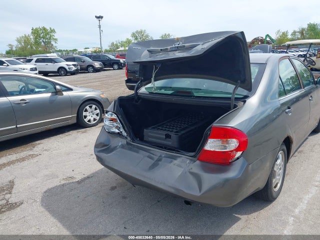 Toyota Camry Le V6