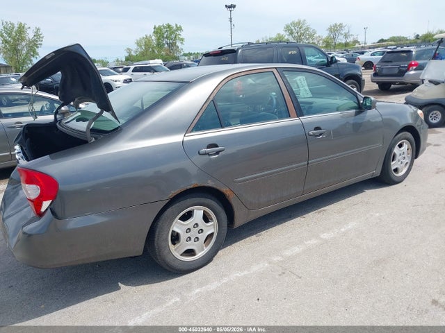 Toyota Camry Le V6