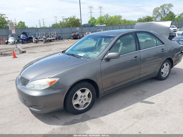 Toyota Camry Le V6