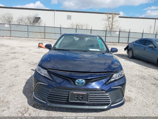 Toyota Camry Le Hybrid