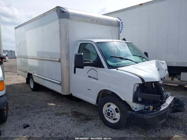 Salvage General Motors Savana Cutaway Image
