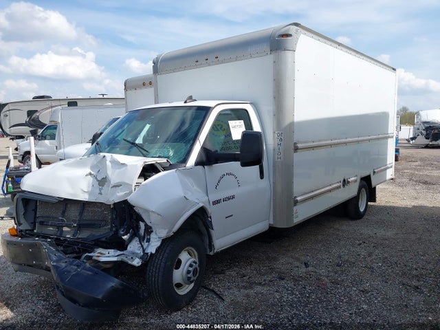 General Motors Savana Cutaway Work Van