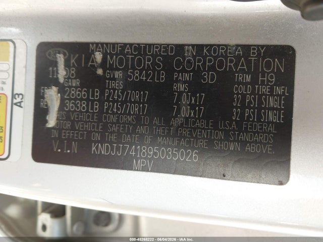 Kia Borrego Lx