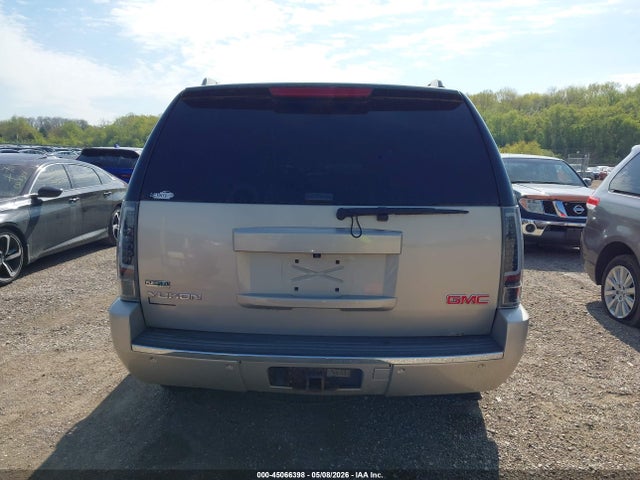 GMC Yukon Denali
