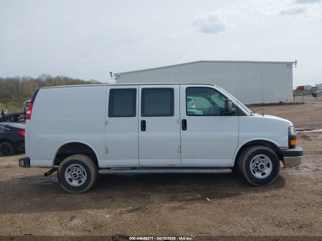 GMC Savana Work Van