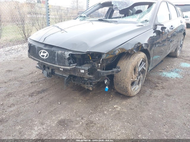 Hyundai ELANTRA Sel