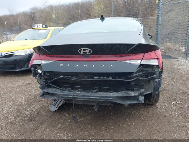 Hyundai ELANTRA Sel