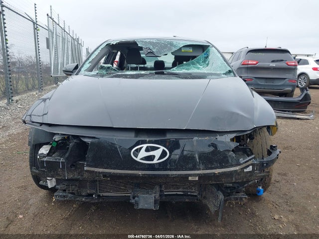 Hyundai ELANTRA Sel