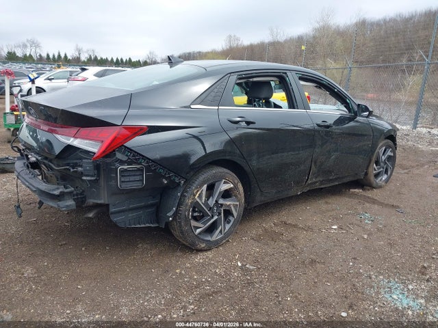 Hyundai ELANTRA Sel