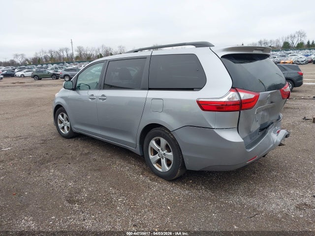 Toyota Sienna Le 8 Passenger