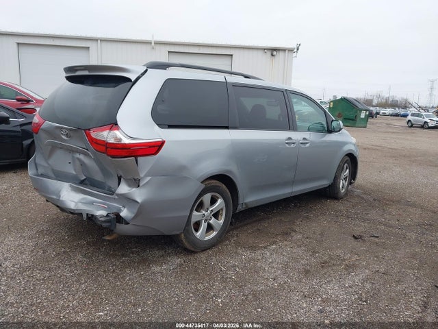 Toyota Sienna Le 8 Passenger