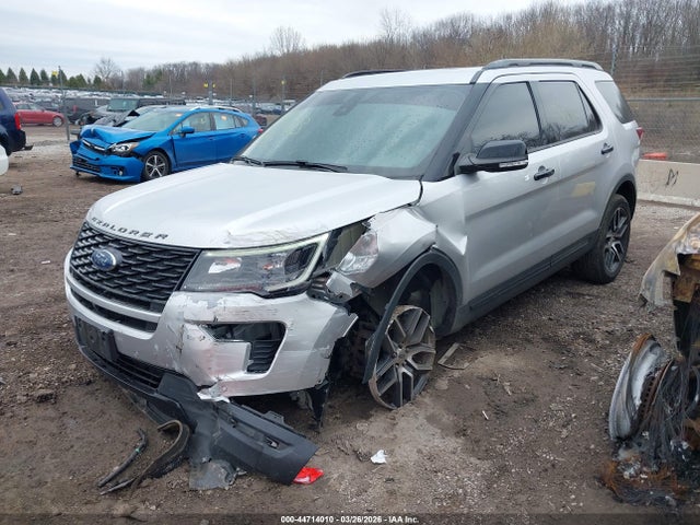Ford Explorer Sport
