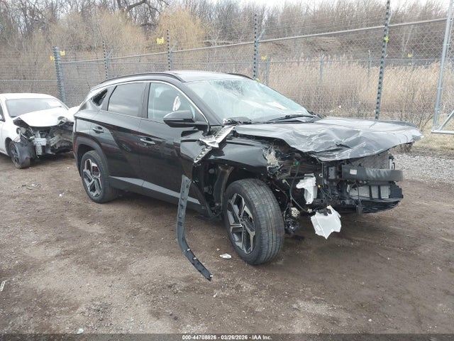 Salvage Hyundai TUCSON Image