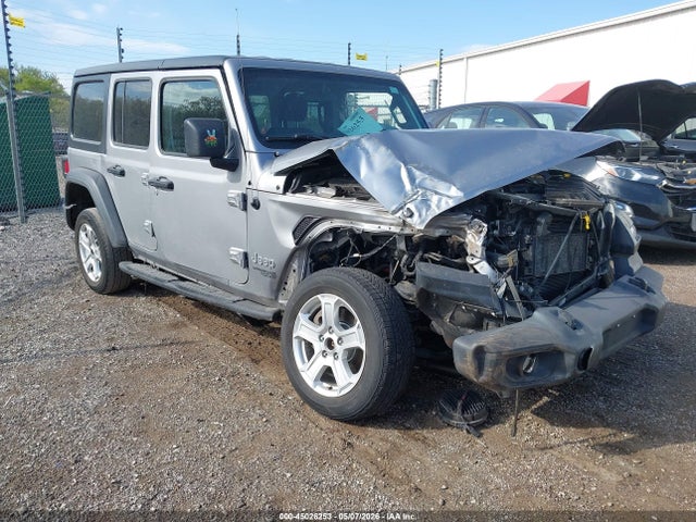 Salvage Jeep Wrangler Image
