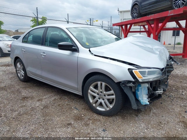 Salvage Volkswagen Jetta Image