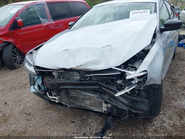 Volkswagen Jetta 2.0l S