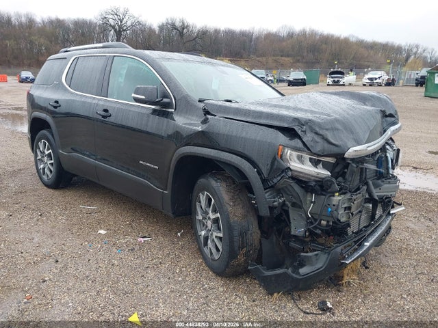 Salvage GMC Acadia Image
