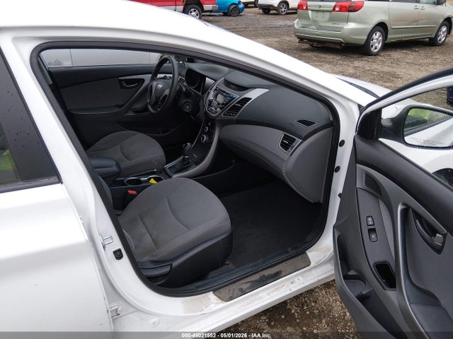 Hyundai ELANTRA Se
