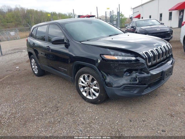 Salvage Jeep Cherokee Image