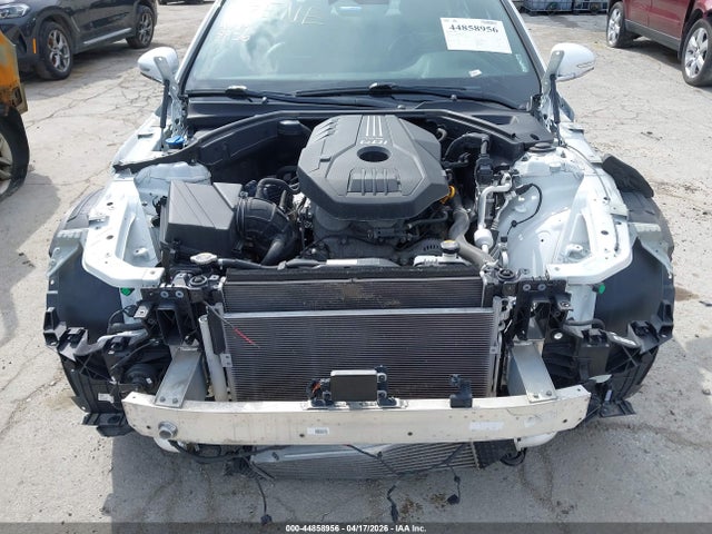 Genesis G70 2.0t Awd