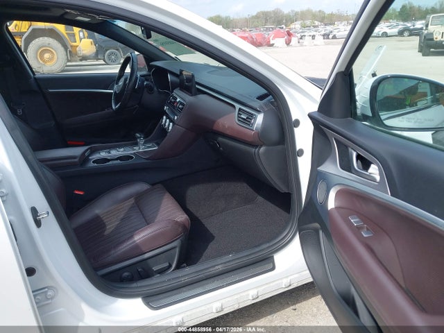 Genesis G70 2.0t Awd