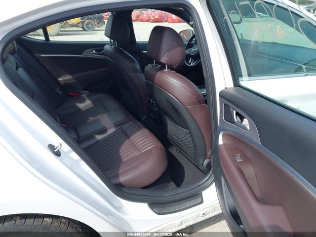 Genesis G70 2.0t Awd