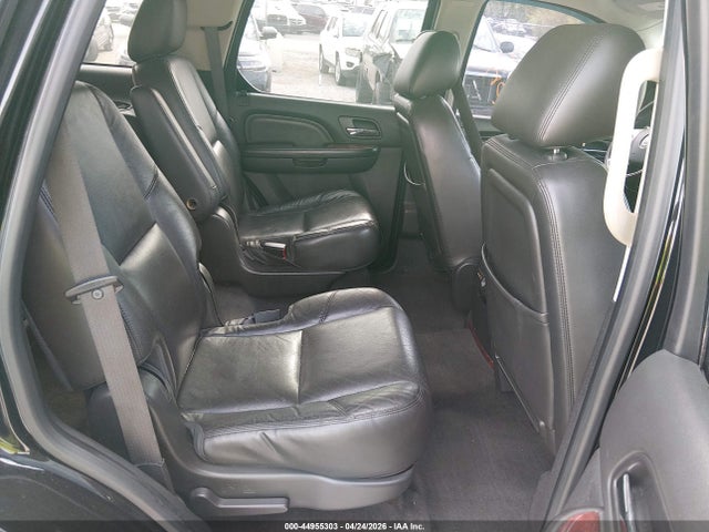 Cadillac Escalade Premium